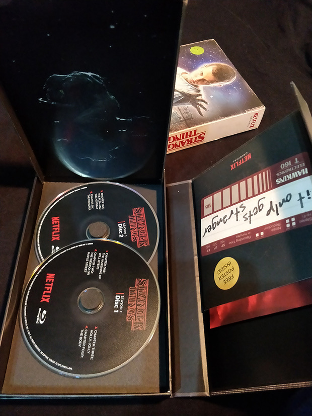 Stranger Things: Season 1 Collector's Edition (4K/UHD + Blu-Ray - USA) - Foto 06