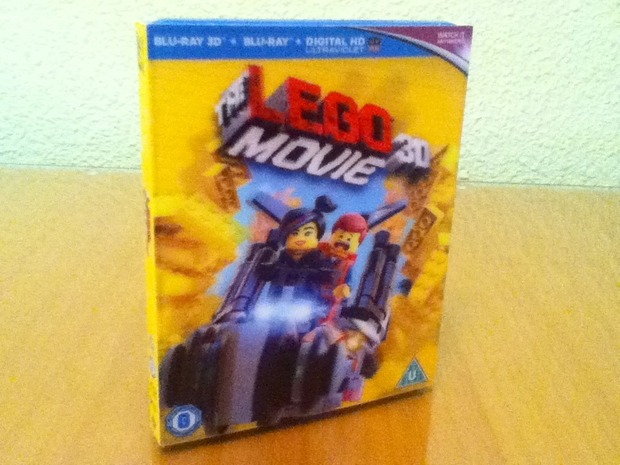 Mi nuevo pedido a amazon. uk; The Lego Movie con carátula lenticular y con castellano
