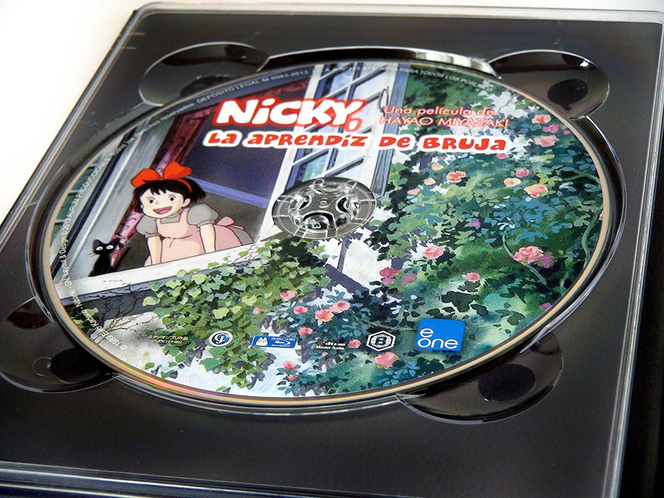 Fotografías de la edición Deluxe de Nicky, la Aprendiz de Bruja en Blu-ray 9