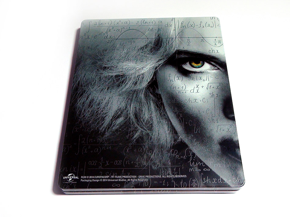 Fotografías del Steelbook exclusivo de Lucy 9