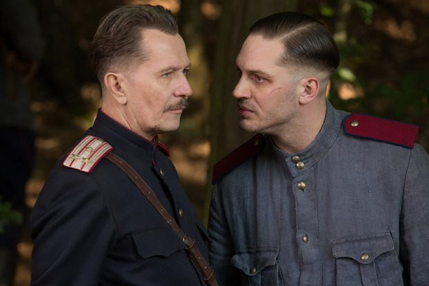 Primer tráiler de El Niño 44 con Tom Hardy, Gary Oldman y Noomi Rapace