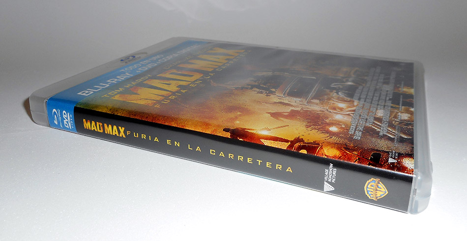 Fotografías de la edición coche de Mad Max: Furia en la Carretera en Blu-ray 12