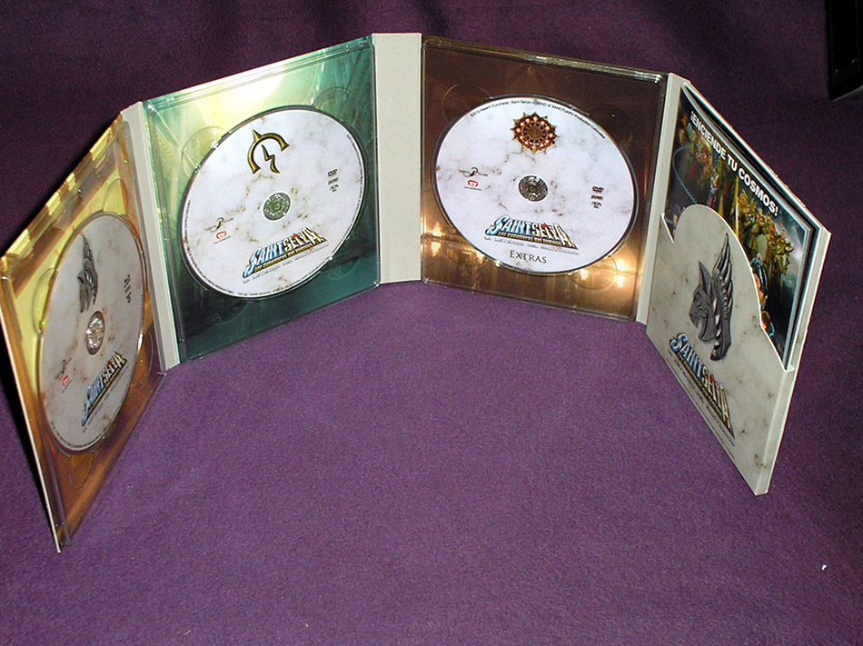 Fotografías de la edición limitada de Los Caballeros del Zodiaco: La Leyenda del Santuario en Blu-ray 13