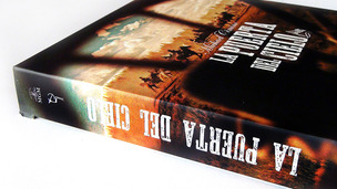 Fotografías del Digipak de La Puerta del Cielo en Blu-ray