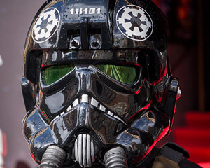 300 fans celebran el lanzamiento de Star Wars: El Despertar de la Fuerza