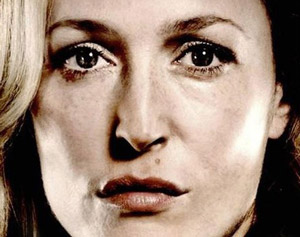 Emon editará la serie La Caza con Gillian Anderson en Blu-ray