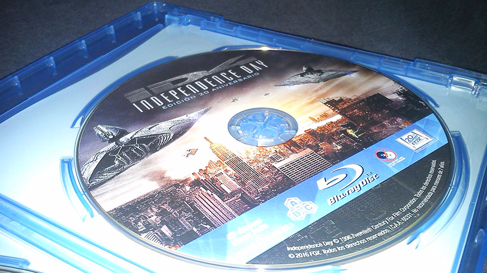 Fotografías de la edición 20º aniversario de Independence Day en Blu-ray 11