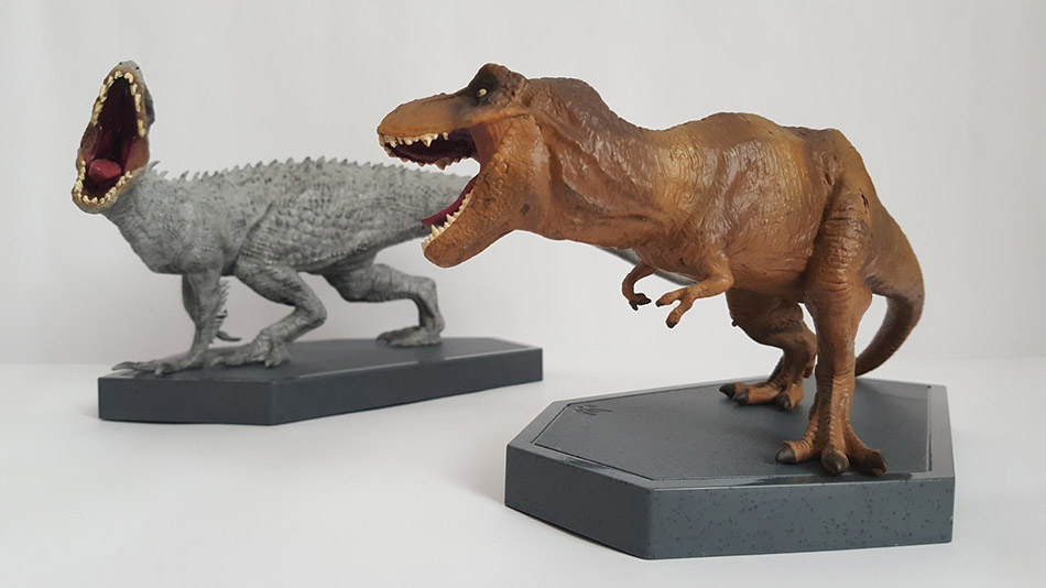 Fotografías de la edición limitada con figuras de Jurassic World en Blu-ray 15