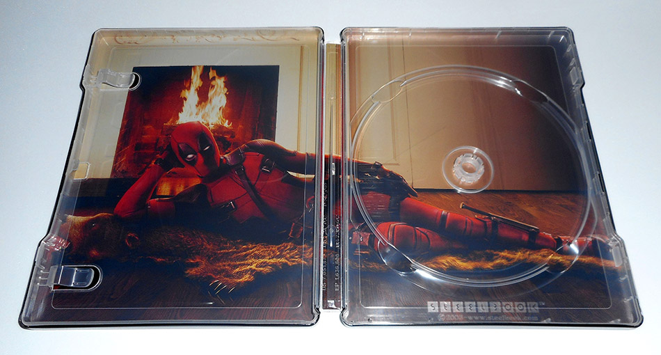 Fotografías del Steelbook de Deadpool en Blu-ray 8