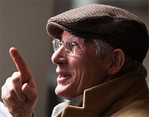 Tráiler de Norman, el Hombre que lo conseguía Todo con Richard Gere