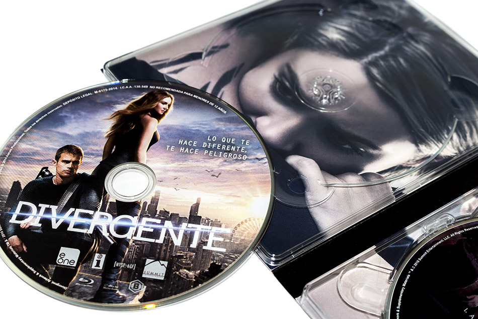 Fotografías del Digipak de la Serie Divergente en Bluray 12