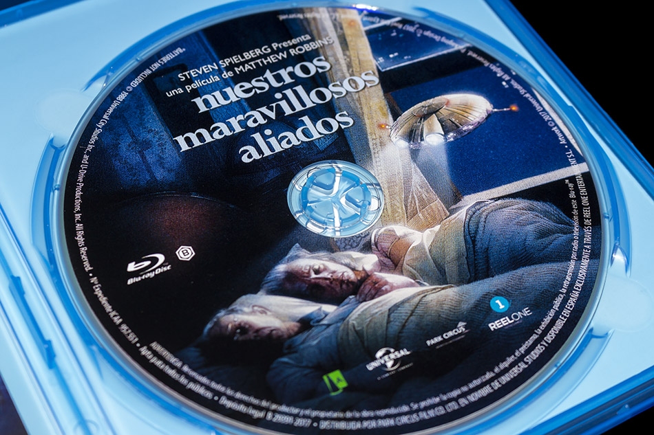 Fotografías del Blu-ray con funda y libreto de Nuestros Maravillosos Aliados 13