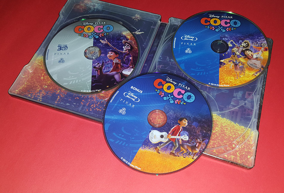 Fotografías del Steelbook de Coco en Blu-ray 3D y 2D 24