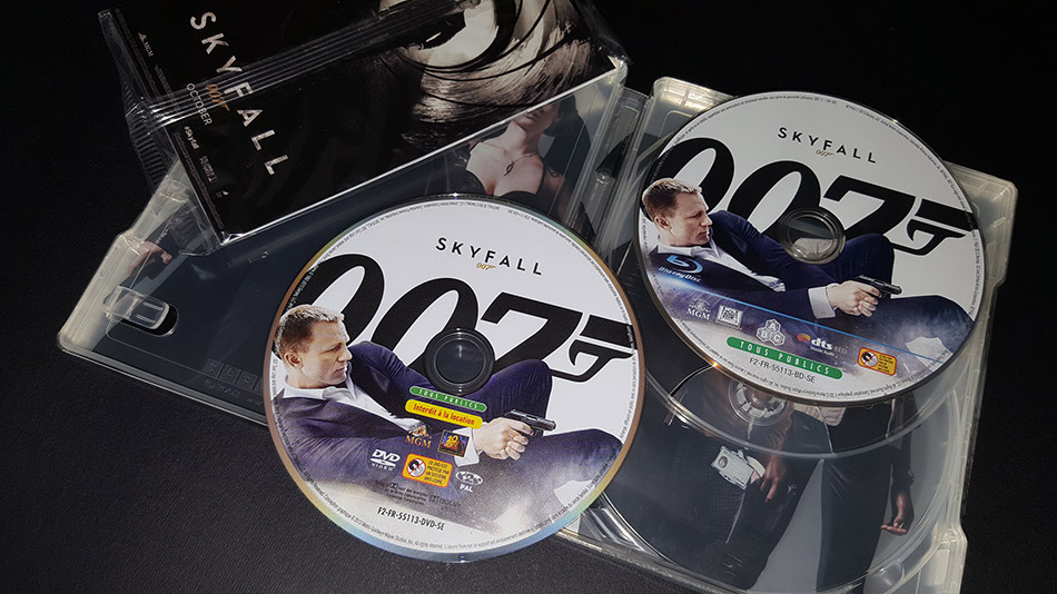 Fotografías del Steelbook con postales de Skyfall en Blu-ray (Francia) 15