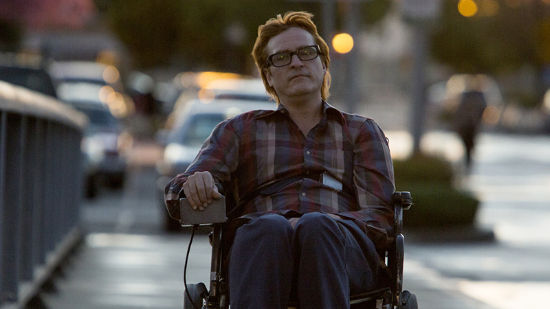 Tráiler de No te Preocupes, no llegará Lejos a Pie, de Gus Van Sant