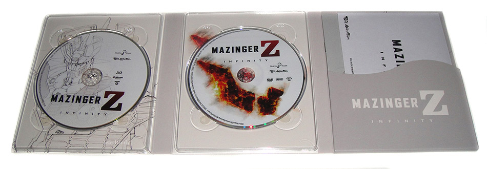 Fotografías de la edición coleccionista de Mazinger Z: Infinity en Blu-ray 11