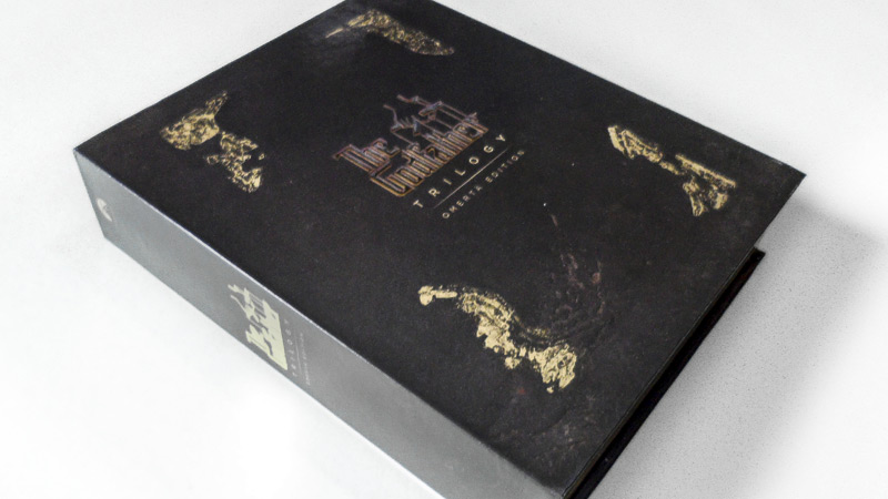 Fotografías de la Omerta Edition con la Trilogía El Padrino en Blu-ray (Italia)