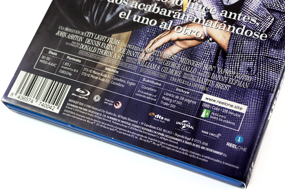 Fotografías del Blu-ray con funda y libreto de Huida a Medianoche 8