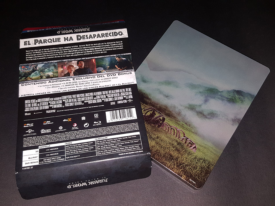  Fotografías del Steelbook de Jurassic World: El Reino Caído en Blu-ray 3D y 2D 10