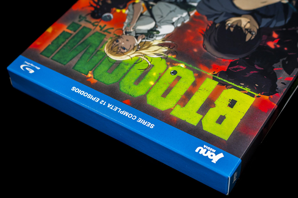 Fotografías del Digipak de la serie Btooom! en Blu-ray 6