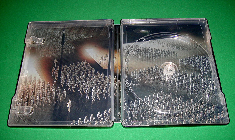 Fotografías del Steelbook de Star Wars Episodio II: El Ataque de los Clones en Blu-ray 12
