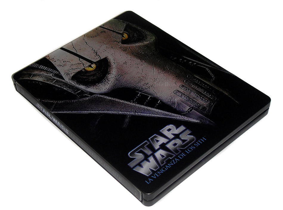 Fotografías del Steelbook de Star Wars Episodio III: La Venganza de los Sith en Blu-ray 4