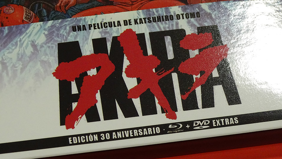 Fotografías del Steelbook de Akira 30º aniversario en Blu-ray 2