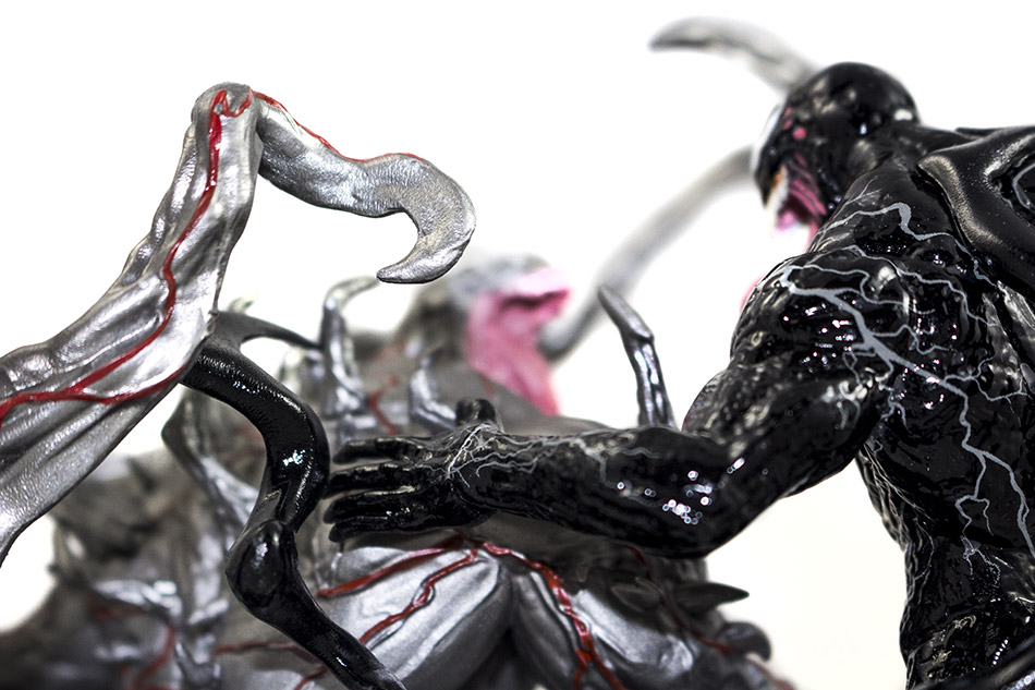 Fotografías de la edición coleccionista de Venom con figura en UHD 4K 23