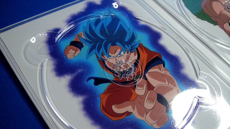 Fotografías de la edición coleccionista de Dragon Ball Super Broly en Blu-ray 10