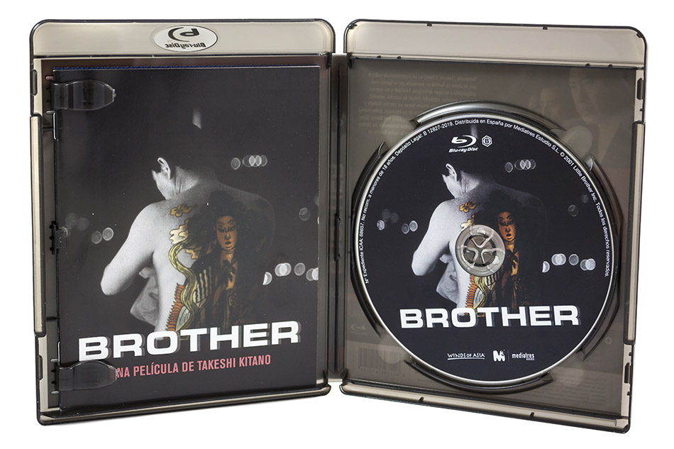 Fotografías de la edición con funda y libreto de Brother en Blu-ray 12