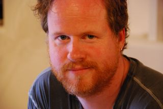 Joss Whedon escribirá y dirigirá Los Vengadores 2