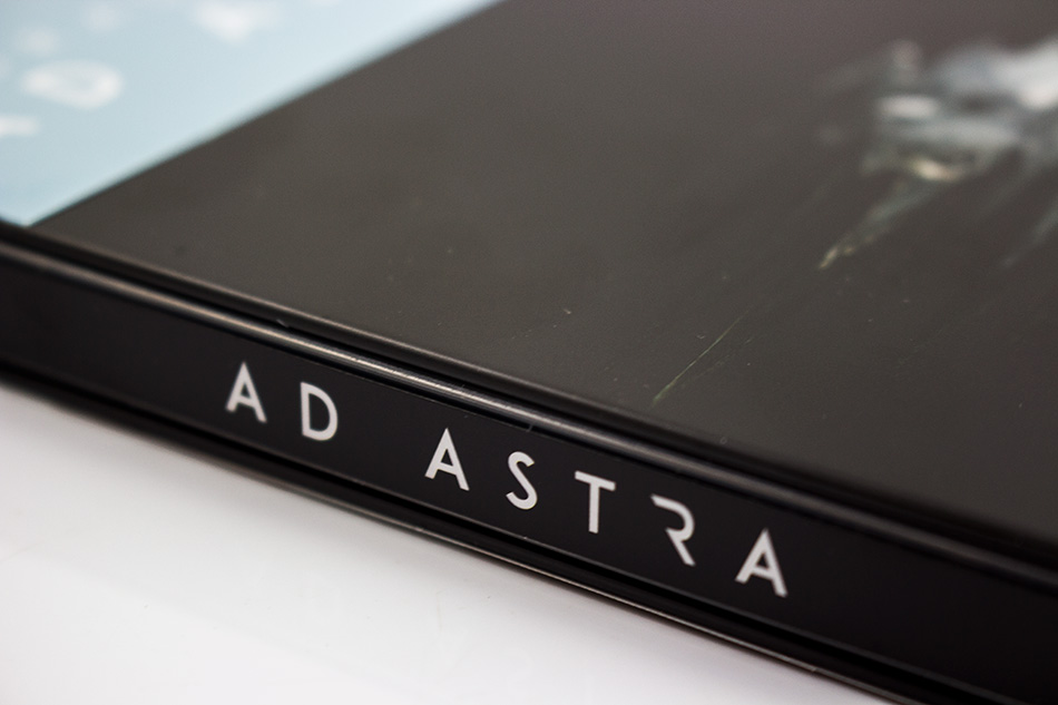 Fotografías del Steelbook de Ad Astra en Blu-ray 3