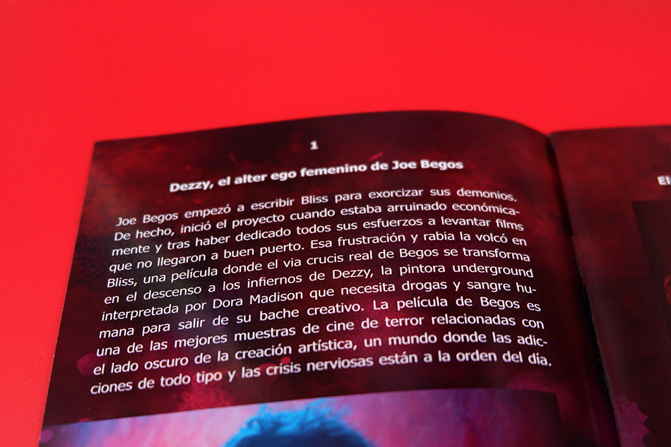 Fotografías del Blu-ray de Bliss con libreto y caja negra 12