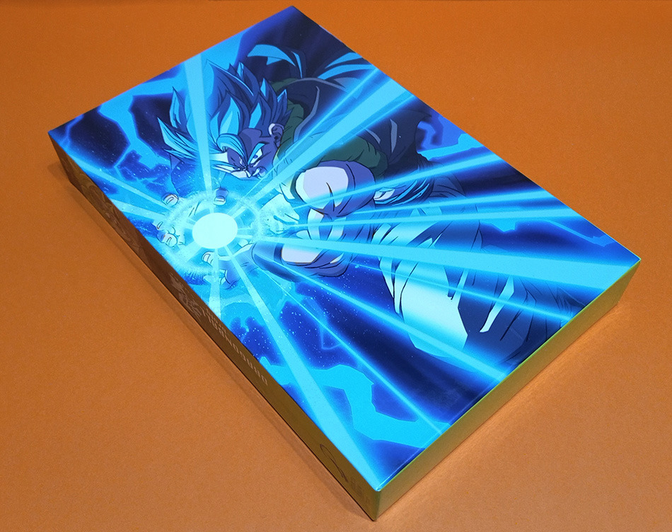 Fotografías de la edición coleccionista A4 de Dragon Ball Super Broly en Blu-ray 2