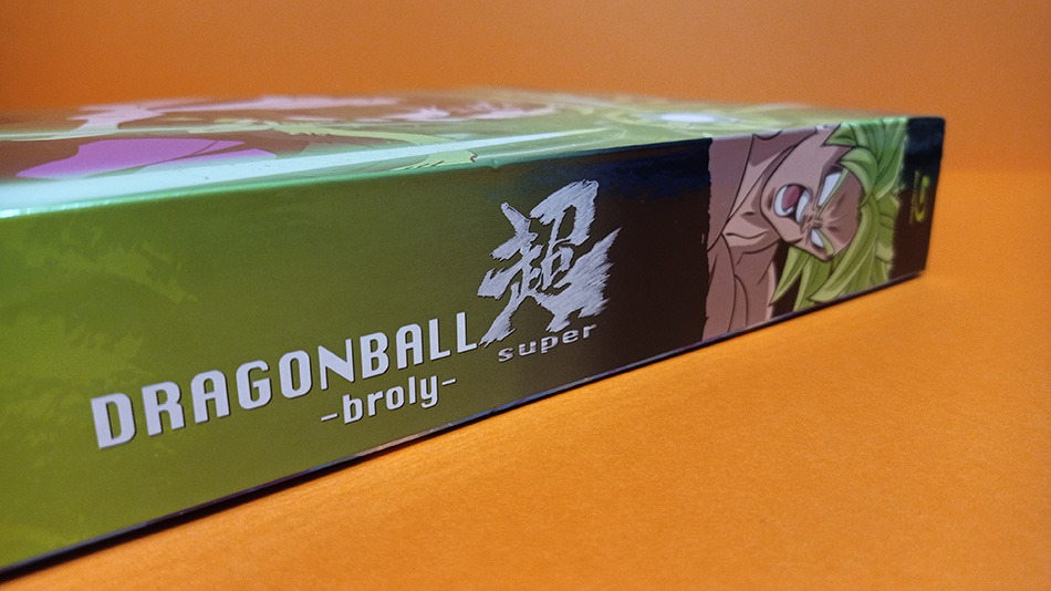 Fotografías de la edición coleccionista A4 de Dragon Ball Super Broly en Blu-ray 8