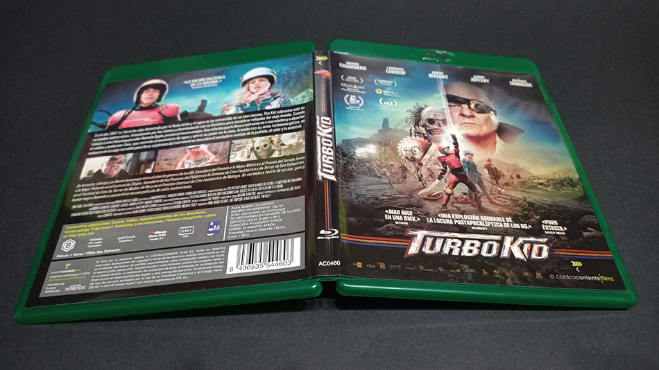 Fotografías de la edición con funda y caja verde de Turbo Kid en Blu-ray 10