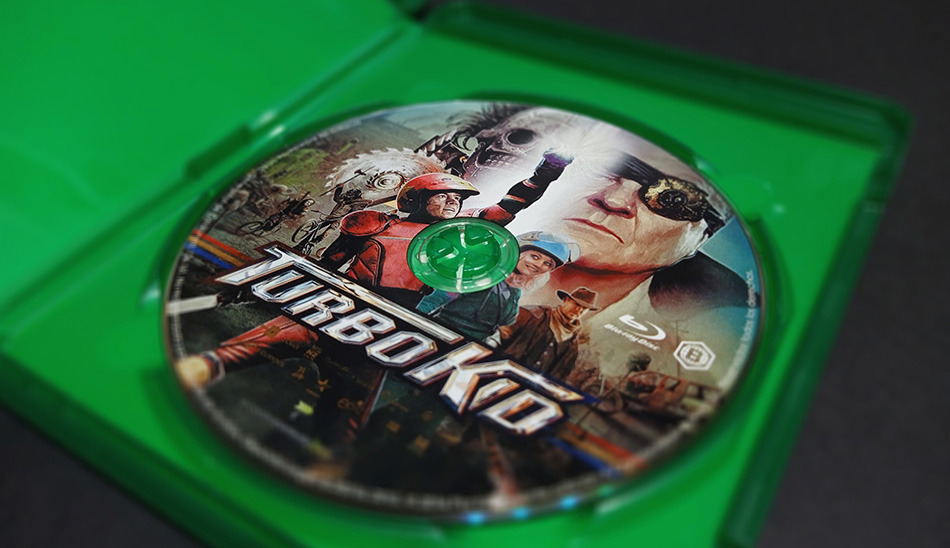 Fotografías de la edición con funda y caja verde de Turbo Kid en Blu-ray 11