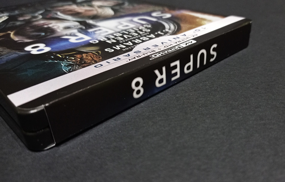 Fotografías del Steelbook de Super 8 en UHD 4K y Blu-ray 5