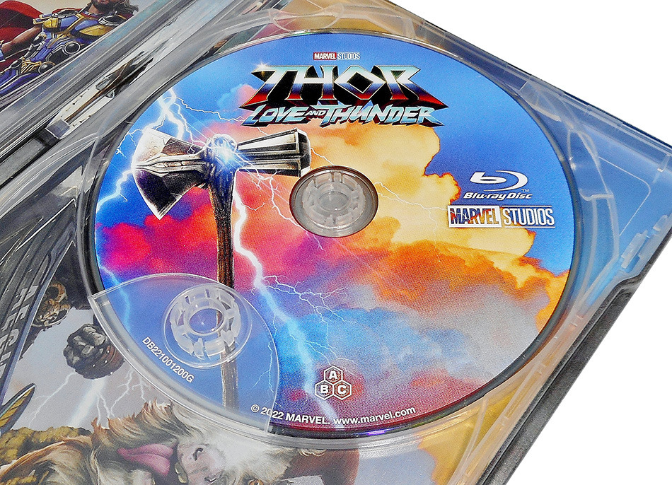 Fotografías del Steelbook de Thor: Love and Thunder en UHD 4K y Blu-ray 12