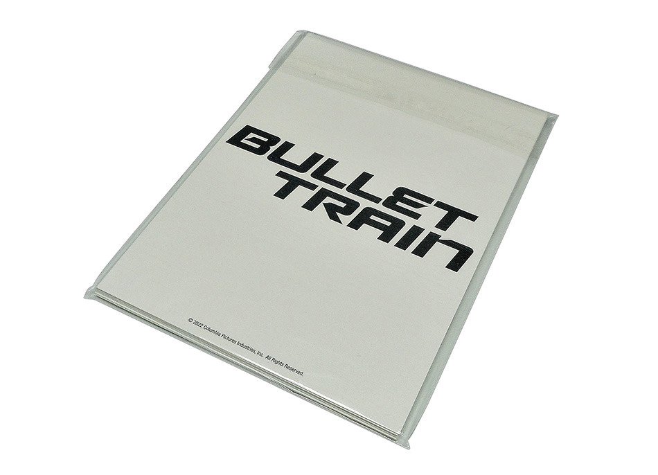 Fotografías del Steelbook con postales de Bullet Train en UHD 4K y Blu-ray 20