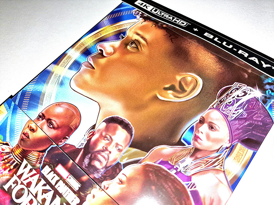 Fotografías del Steelbook de Black Panther: Wakanda Forever en UHD 4K y Blu-ray (diseño Wakanda) 4