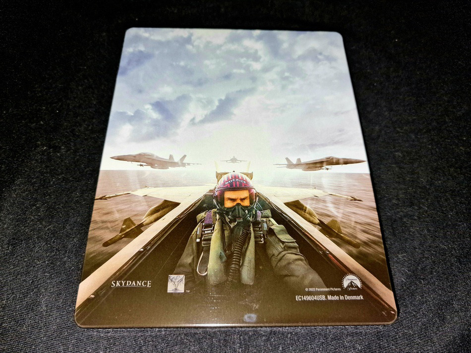 Fotografías del Steelbook azul de Top Gun: Maverick en UHD 4K y Blu-ray 8