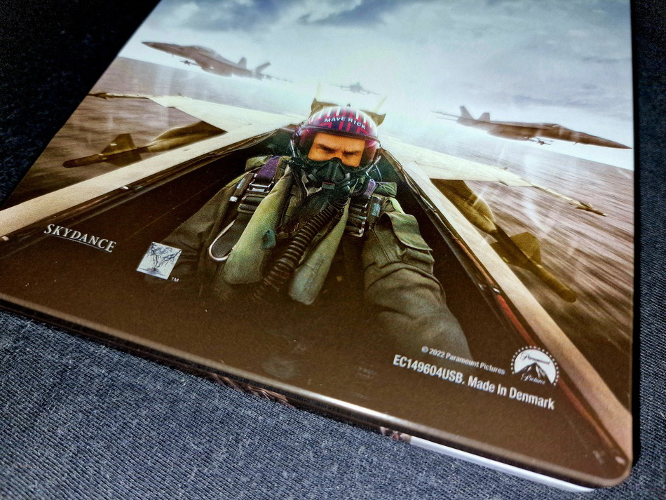 Fotografías del Steelbook azul de Top Gun: Maverick en UHD 4K y Blu-ray 9