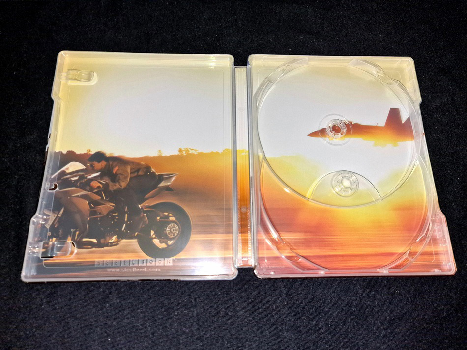 Fotografías del Steelbook azul de Top Gun: Maverick en UHD 4K y Blu-ray 15