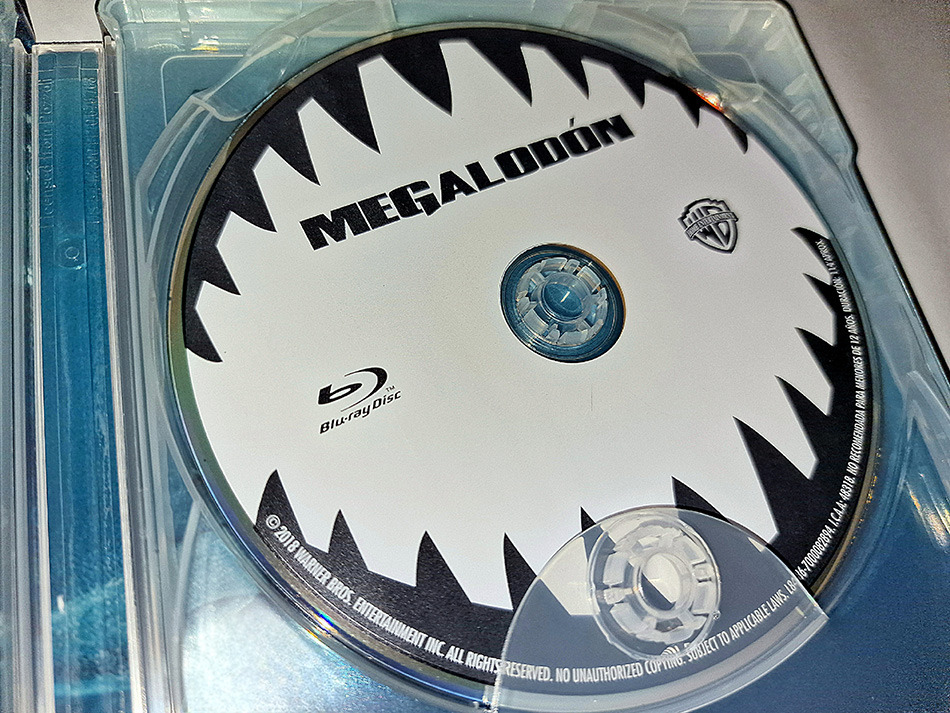 Fotografías del Steelbook de Megalodón en UHD 4K y Blu-ray 13