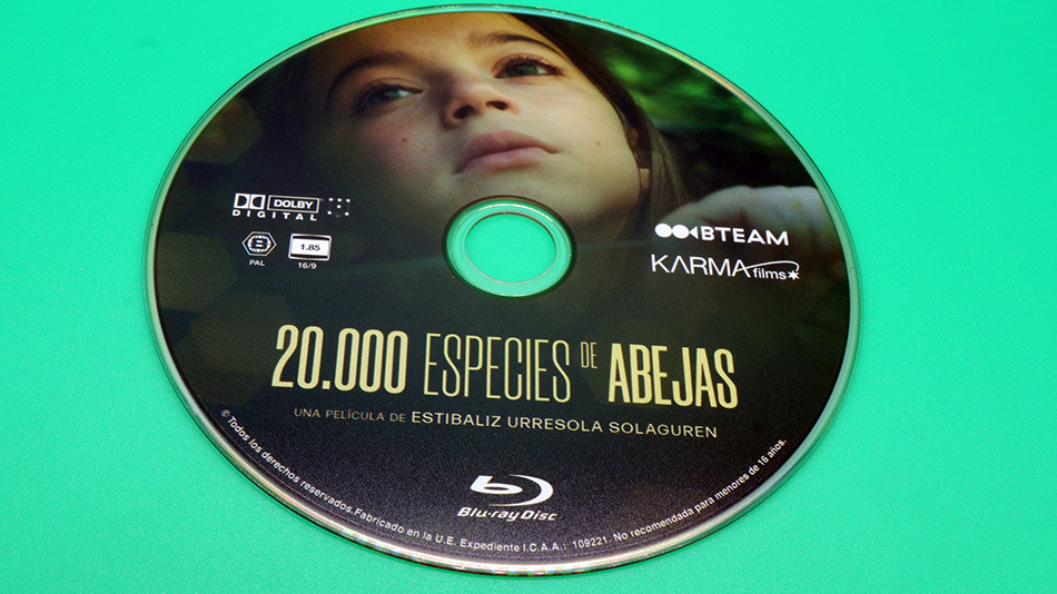 Fotografías de 20.000 Especies de Abejas en Blu-ray 12