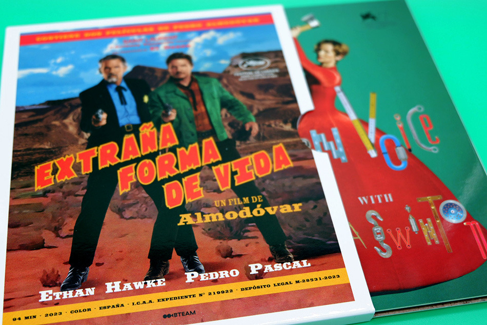 Fotografías del pack Almodóvar con Extraña Forma de Vida y The Human Voice en Blu-ray 9