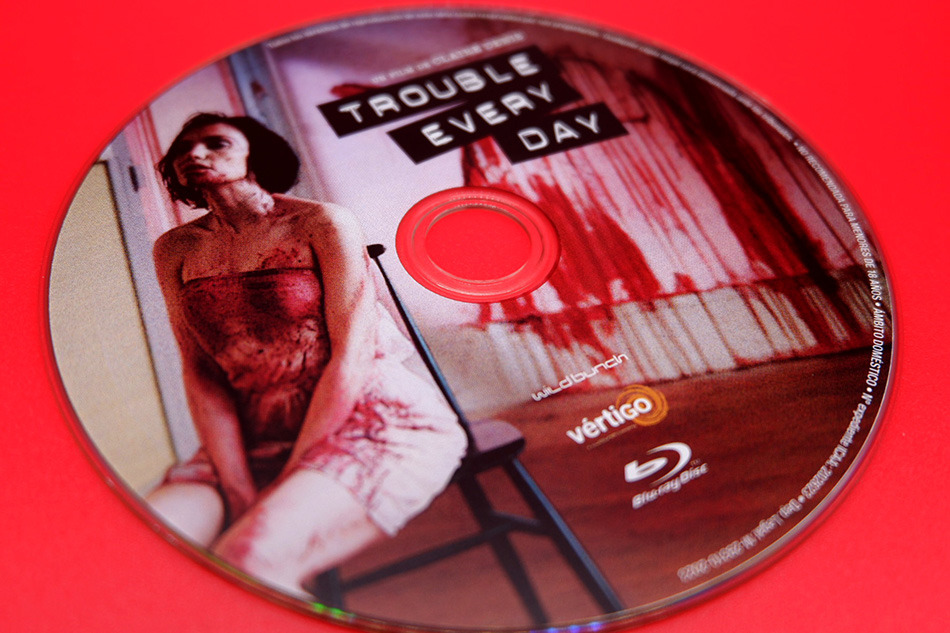 Fotografías de la edición con funda de Trouble Every Day en Blu-ray 16