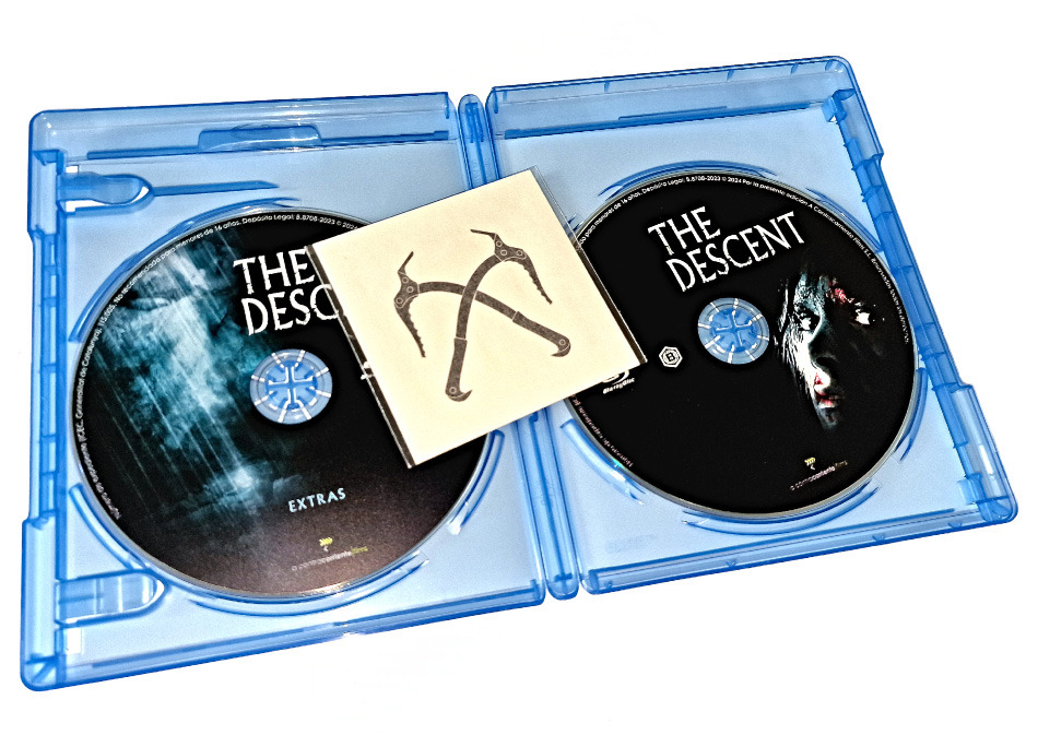 Fotografías de la edición con funda y dos discos de The Descent Blu-ray 12
