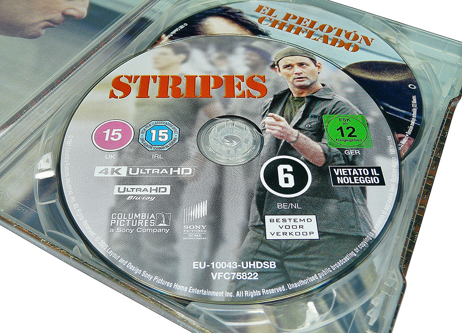 Fotografías del Steelbook de El Pelotón Chiflado en UHD 4K y Blu-ray 12